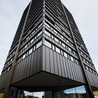 MasterPatio Sistemi scorrevoli, MasterLine 8 Finestre e MasterLine 8 Porte - Akara Tower situato in Baden, Svizzera