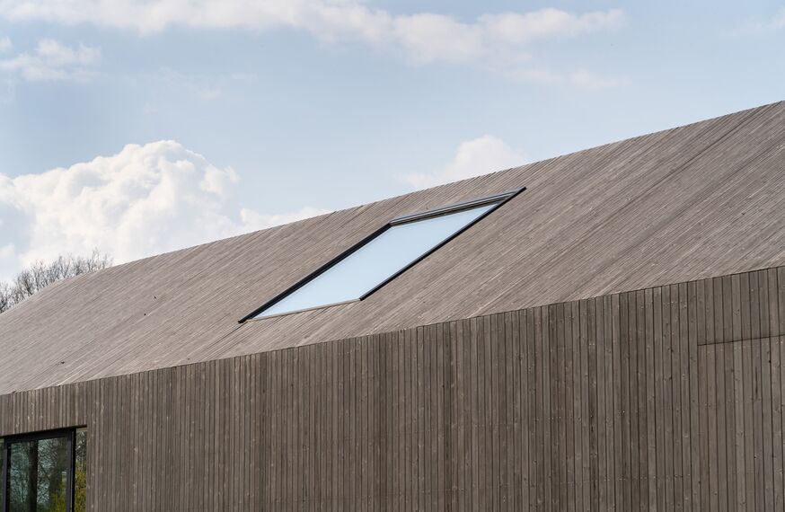 SlimLine 38 Porte, ConceptPatio 130 Sistemi scorrevoli e ConceptSystem 77 Finestre - The Floating House situato in Geesteren, Paesi Bassi