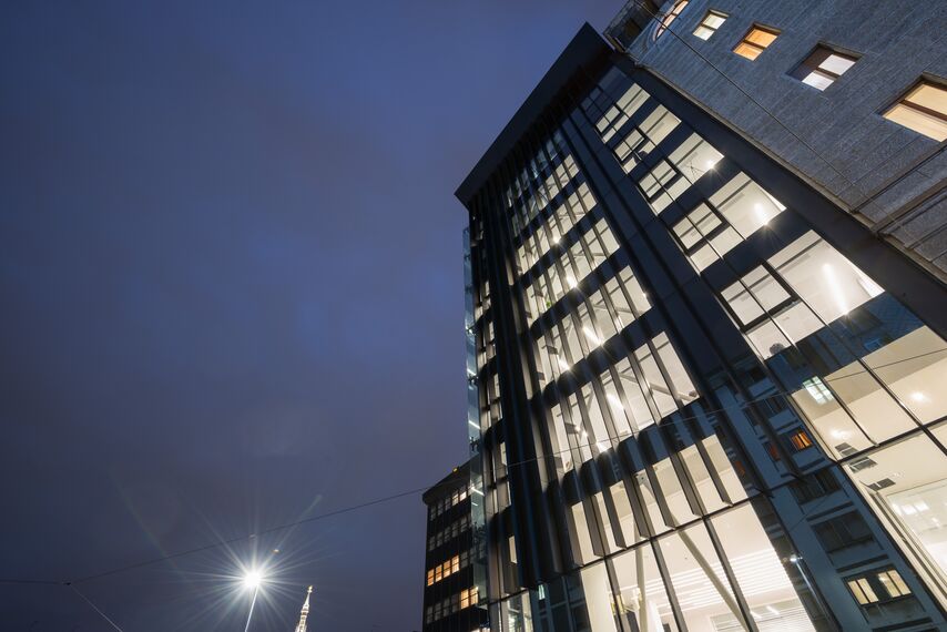 CW 60-SC Facciate continue - Office building Office building Largo Augusto Milano situato in Milan, Italia