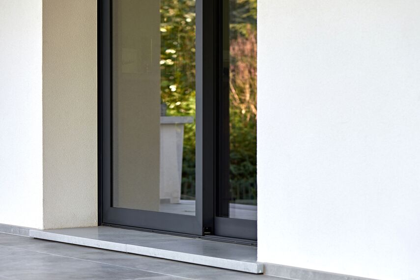 ConceptPatio 130 Sistemi scorrevoli, CS 86-HI (c) Sistemi annullati, SlimLine 38 Standard Finestre e SlimLine 38 Classic Finestre - Villa Villa Treviso situato in Treviso, Italia