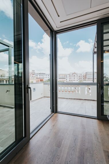 SlimLine 38 Finestre e ConceptSystem 77 Finestre - Office building Roma situato in Rome, Italia