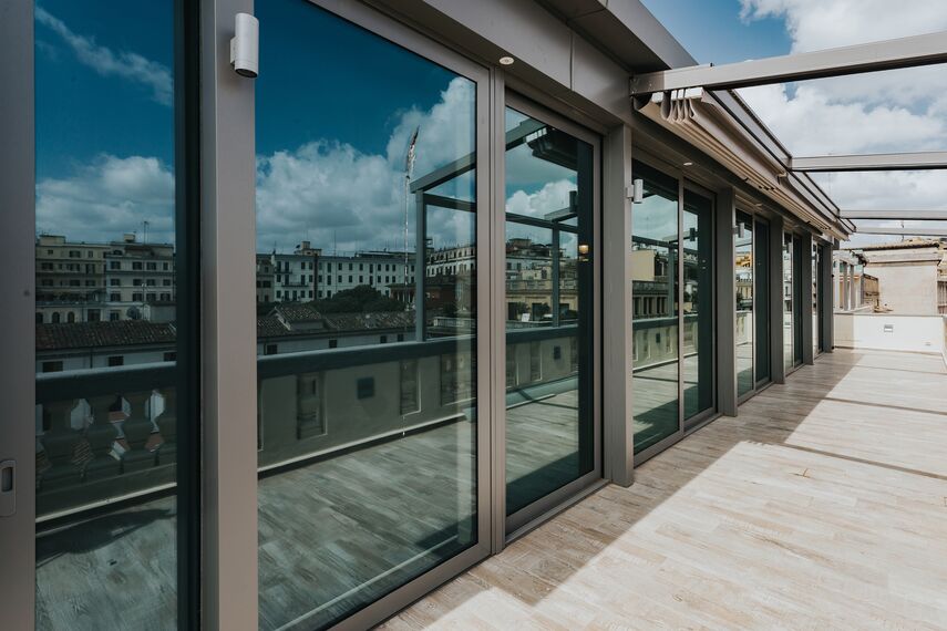 SlimLine 38 Finestre e ConceptSystem 77 Finestre - Office building Roma situato in Rome, Italia