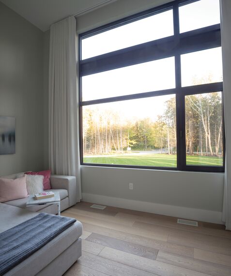 ConceptWall 50 Facciate continue e ConceptSystem 77 Finestre - Forest View Residence situato inCanada