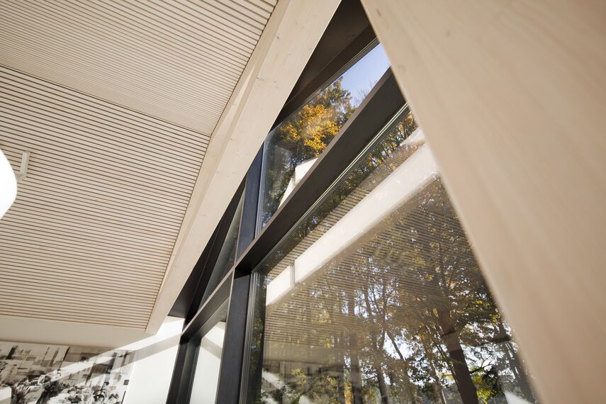 ConceptPatio 130 Sistemi scorrevoli, ConceptSystem 77 Finestre e ConceptWall 50 Facciate continue - The Brouwhuis situato in Oisterwijk, Paesi Bassi