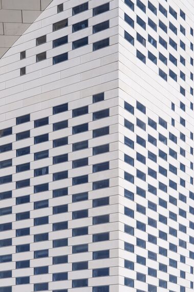 ConceptDoor 45Pa Porte, ConceptWall 86 Facciate continue, ConceptPatio 130 Sistemi scorrevoli e ConceptWall 50 Facciate continue - Entertainment MÉCA situato in Bordeaux, Francia