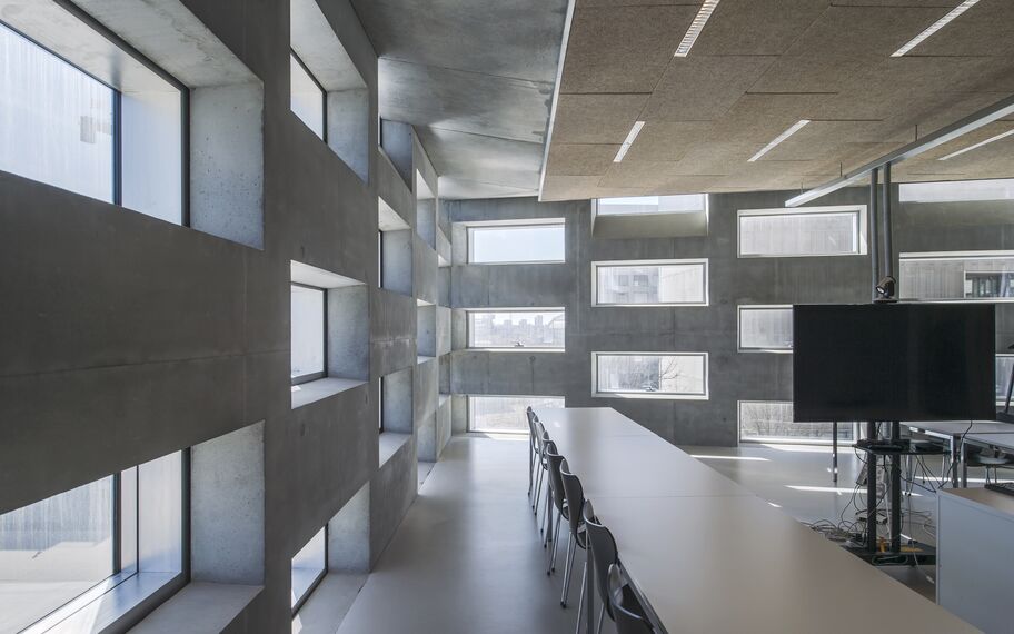 ConceptDoor 45Pa Porte, ConceptWall 86 Facciate continue, ConceptPatio 130 Sistemi scorrevoli e ConceptWall 50 Facciate continue - Entertainment MÉCA situato in Bordeaux, Francia