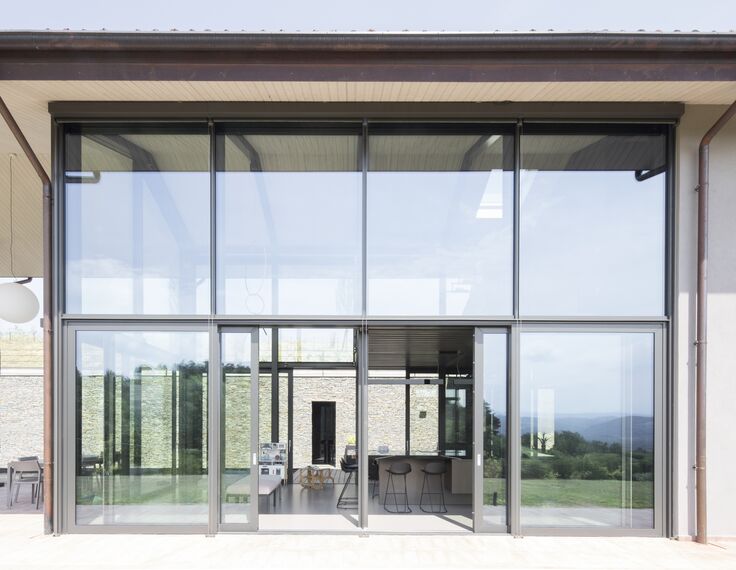 ConceptWall 50 Facciate continue, ConceptSystem 77 Finestre, ConceptSystem 77 Porte e CS 77 Hidden Vent Finestre - Riparo in Bellavista situato in Montferrat, Italia