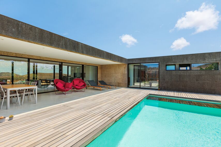 SlimPatio 68 Sistemi scorrevoli, ConceptPatio 68 Sistemi scorrevoli e MasterLine 8 HI Finestre - Villa Khorakhané situato in Fuerteventura-Villaverde, Spagna
