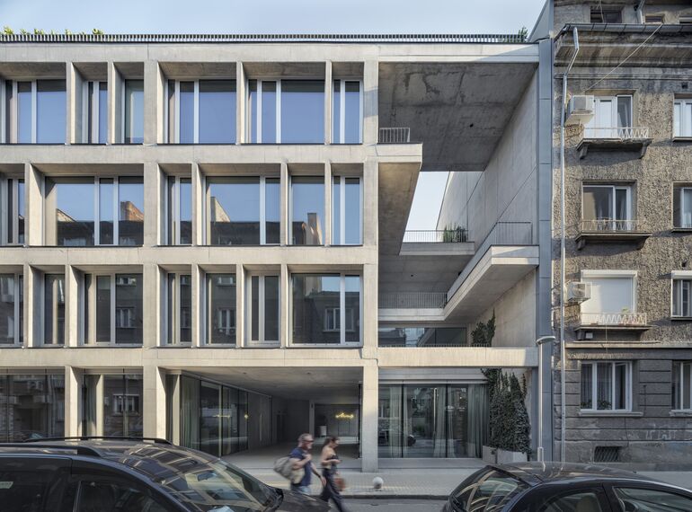 ConceptSystem 77 Finestre, ConceptPatio 155 Sistemi scorrevoli, SlimPatio 68 Sistemi scorrevoli, MasterLine 8 Porte e CW 50-SC Facciate continue - MIR Office Building situato in Sofia, Bulgarije