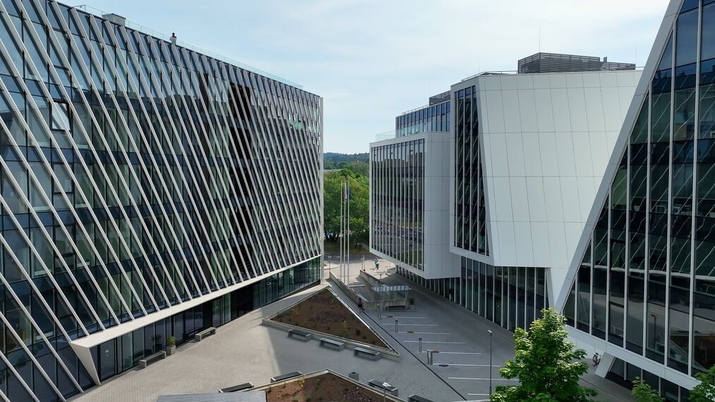 CW 50-HI Facciate continue, MasterLine 8 HI Finestre e MasterLine 8-HI Porte - Sporto 16 situato in Vilnius, Lituania
