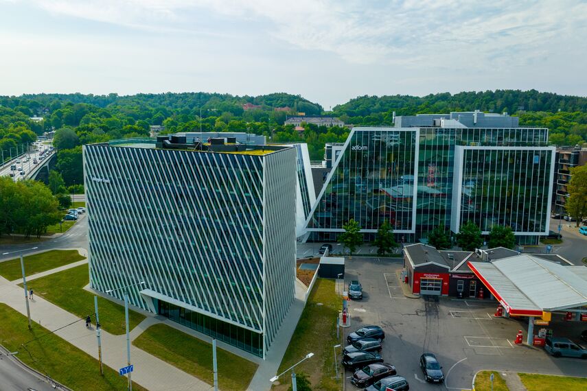 CW 50-HI Facciate continue, MasterLine 8 HI Finestre e MasterLine 8-HI Porte - Sporto 16 situato in Vilnius, Lituania