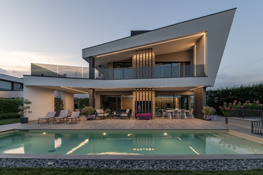 HiFinity Sistemi scorrevoli, MasterPatio Sistemi scorrevoli, MasterLine 8 Porte, SlimLine 38 Finestre, SlimLine 38 Porte, MasterLine 8 Panel Door Porte, SlimLine 38 Ferro Finestre e SlimLine 38 Ferro Porte - Ville Twin situato in Briga Novarese, Italia