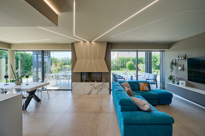 HiFinity Sistemi scorrevoli, MasterPatio Sistemi scorrevoli, MasterLine 8 Porte, SlimLine 38 Finestre, SlimLine 38 Porte, MasterLine 8 Panel Door Porte, SlimLine 38 Ferro Finestre e SlimLine 38 Ferro Porte - Ville Twin situato in Briga Novarese, Italia