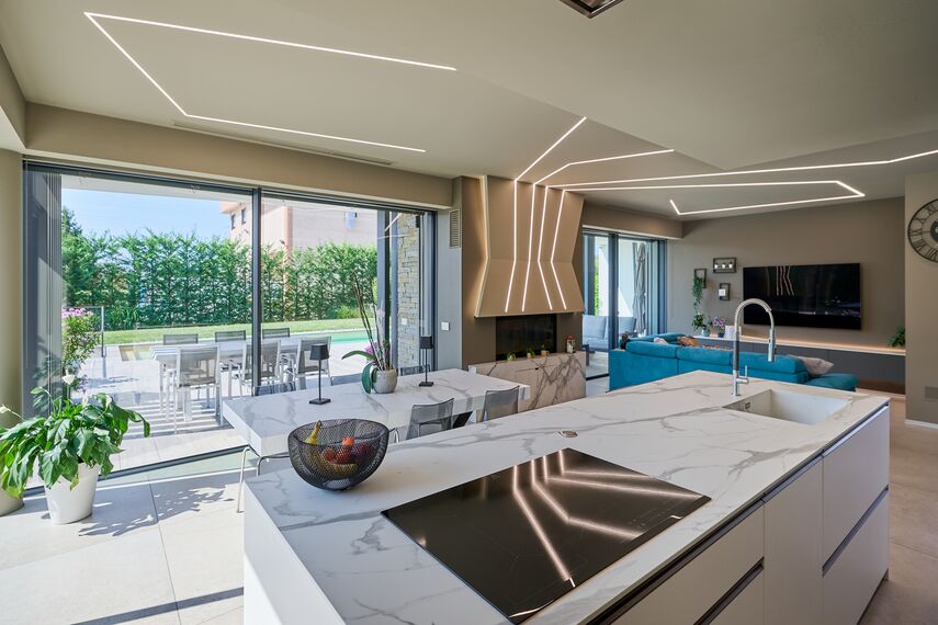 HiFinity Sistemi scorrevoli, MasterPatio Sistemi scorrevoli, MasterLine 8 Porte, SlimLine 38 Finestre, SlimLine 38 Porte, MasterLine 8 Panel Door Porte, SlimLine 38 Ferro Finestre e SlimLine 38 Ferro Porte - Ville Twin situato in Briga Novarese, Italia