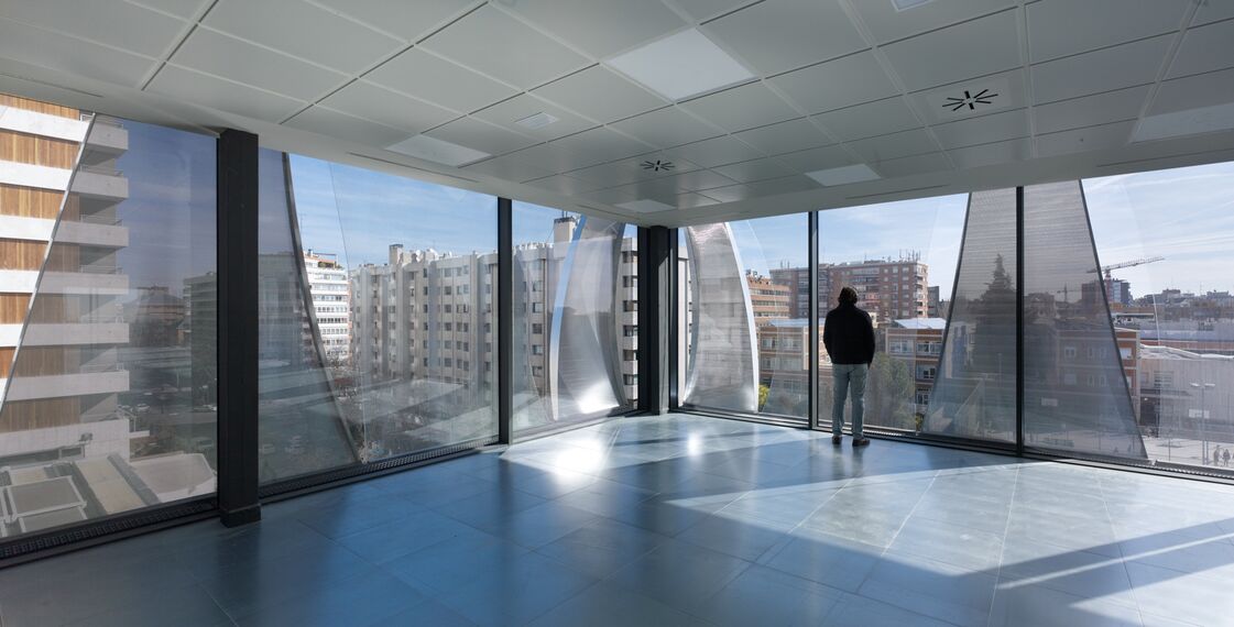 ConceptWall 50 Facciate continue e ConceptSystem 68 Porte - Office building Blue building situato in Madrid, Spagna