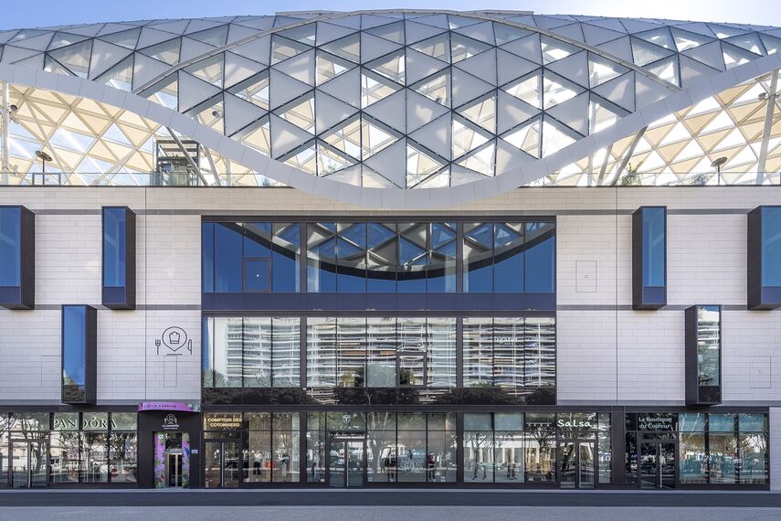 ConceptFolding 77 Sistemi scorrevoli e CW 50-SC Facciate continue - Shopping centre Le Prado situato in Marseille, Francia