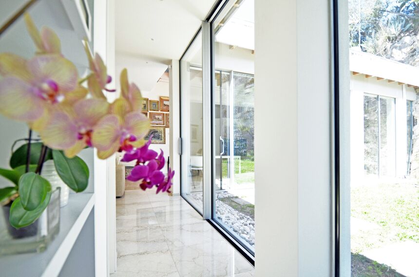 HiFinity Sistemi scorrevoli, SlimLine 38 Standard Finestre e SlimLine 38 Classic Finestre - Domus Hi-Finity situato in Rome, Italia