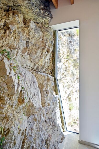 HiFinity Sistemi scorrevoli, SlimLine 38 Standard Finestre e SlimLine 38 Classic Finestre - Domus Hi-Finity situato in Rome, Italia