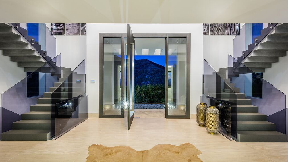 HiFinity Sistemi scorrevoli, ConceptSystem 77 Finestre e EcoSystem 50 Finestre - Heaven 11 situato in Marbella, Spagna