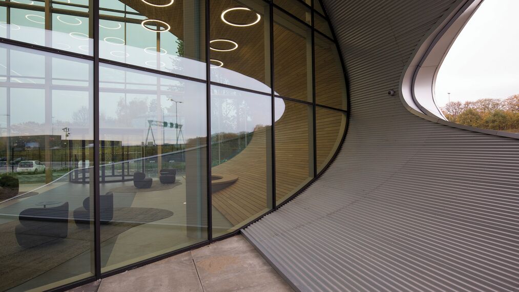ConceptFolding 77 Sistemi scorrevoli e ConceptWall 50 Facciate continue - DC New Logic III situato in Tilburg, Paesi Bassi
