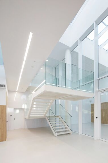 ConceptSystem 59Pa Finestre e CW 50-HI Facciate continue - Pivexin Technology Headquarter situato in Babice, Polonia