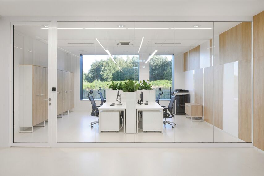 ConceptSystem 59Pa Finestre e CW 50-HI Facciate continue - Pivexin Technology Headquarter situato in Babice, Polonia