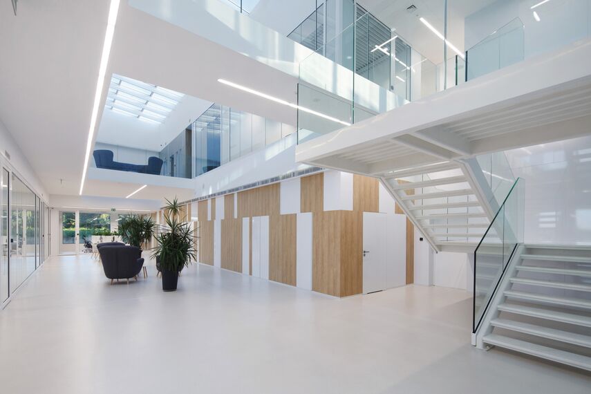 ConceptSystem 59Pa Finestre e CW 50-HI Facciate continue - Pivexin Technology Headquarter situato in Babice, Polonia