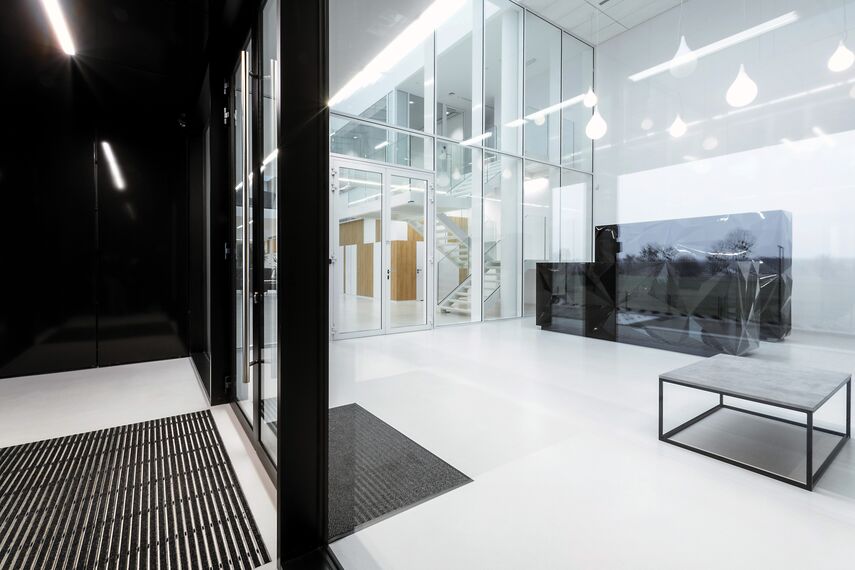 ConceptSystem 59Pa Finestre e CW 50-HI Facciate continue - Pivexin Technology Headquarter situato in Babice, Polonia