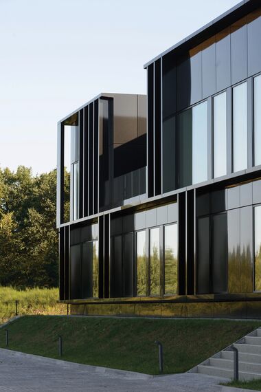ConceptSystem 59Pa Finestre e CW 50-HI Facciate continue - Pivexin Technology Headquarter situato in Babice, Polonia