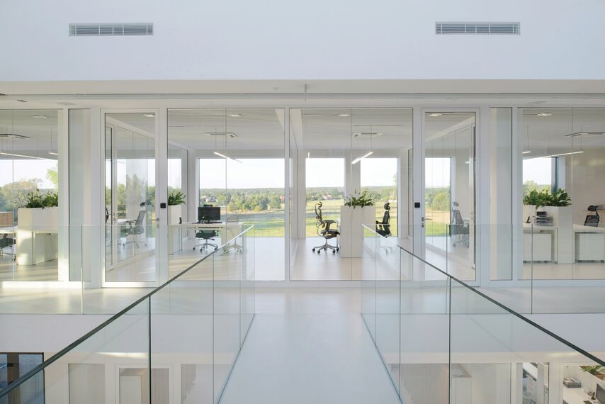 ConceptSystem 59Pa Finestre e CW 50-HI Facciate continue - Pivexin Technology Headquarter situato in Babice, Polonia