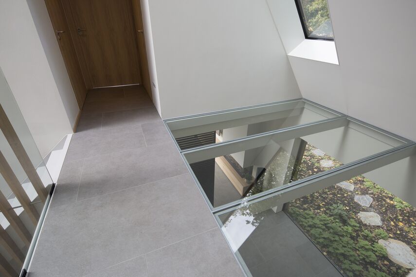 CS 86-HI (c) Sistemi annullati, ConceptWall 50 Facciate continue e HiFinity Sistemi scorrevoli - Villa Forest Villa Voorschoten situato in Voorschoten, Paesi Bassi