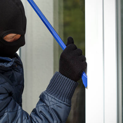 Resistenza antieffrazione testata con un piede di porco