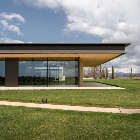 HiFinity Sistemi scorrevoli e ConceptPatio 155 Sistemi scorrevoli - Cantine Vie di Romans situato in Gorizia, Italia