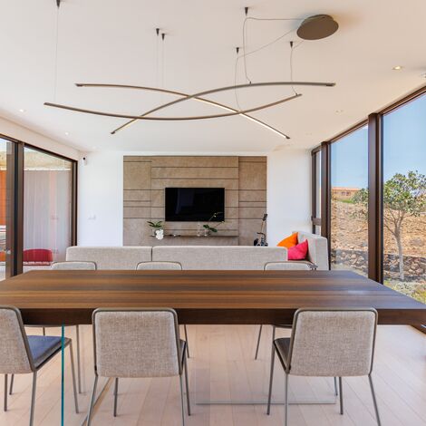 SlimPatio 68 Sistemi scorrevoli, ConceptPatio 68 Sistemi scorrevoli e MasterLine 8 HI Finestre - Villa Khorakhané situato in Fuerteventura-Villaverde, Spagna