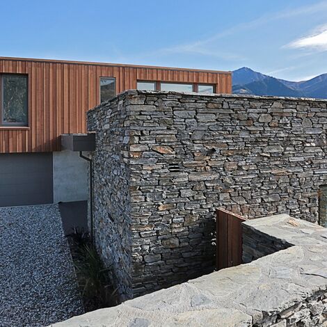 ConceptFolding 77 Sistemi scorrevoli e ConceptSystem 77 Finestre - Lake Wakatipu House situato in Otago, Nuova Zelanda