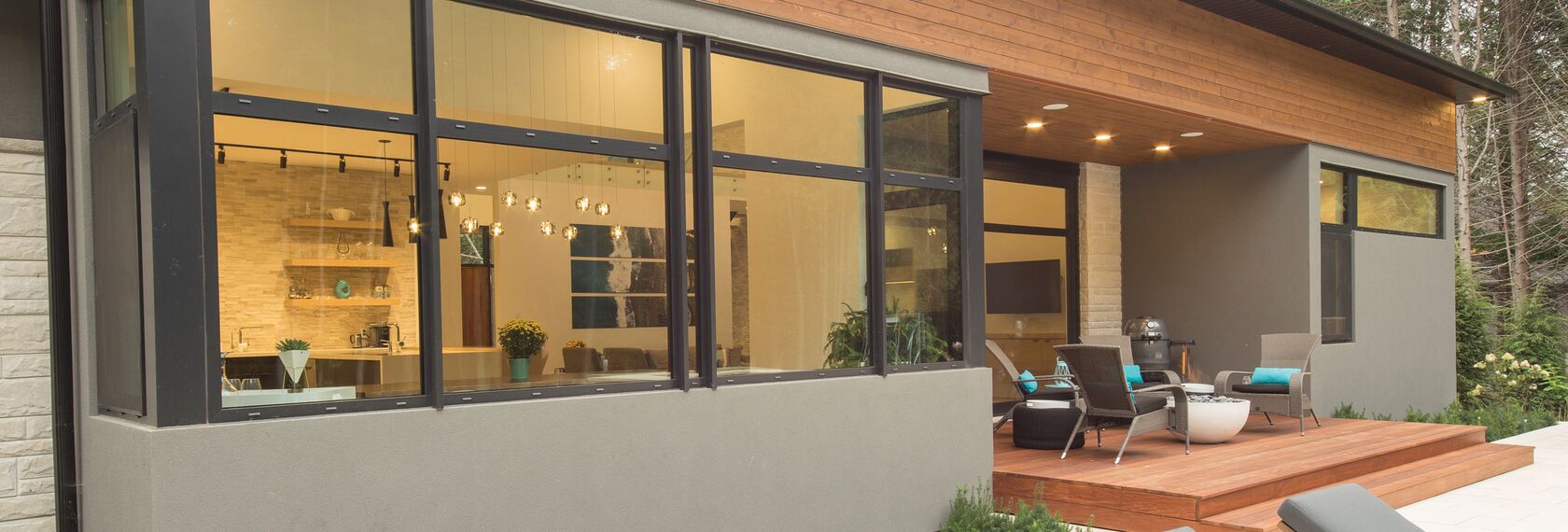 ConceptWall 50 Facciate continue e ConceptSystem 77 Finestre - Forest View Residence situato inCanada