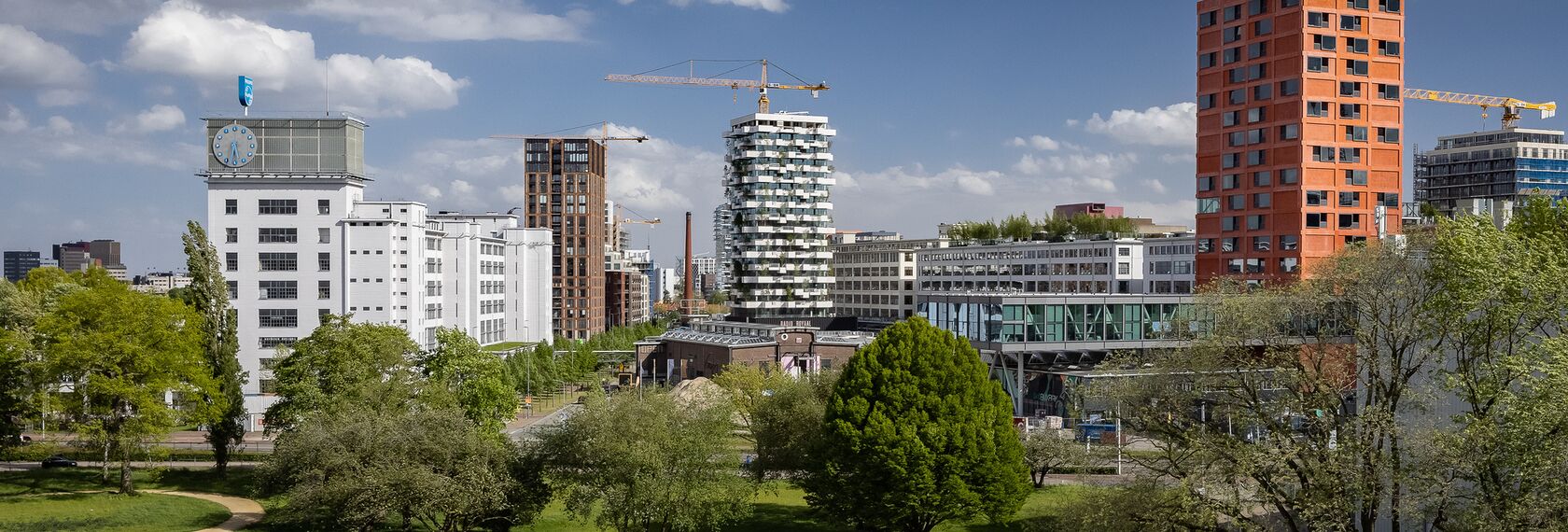 SlimLine 38 Finestre, SlimLine 38 Porte e ConceptWall 50 Facciate continue - Trudo Vertical Forest situato in Eindhoven, Paesi Bassi