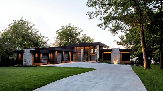 ConceptWall 50 Facciate continue, ConceptFolding 77 Sistemi scorrevoli, ConceptSystem 77 Finestre e ConceptSystem 77 Porte - House South Water Flats situato in Kempenfelt Bay, Canada