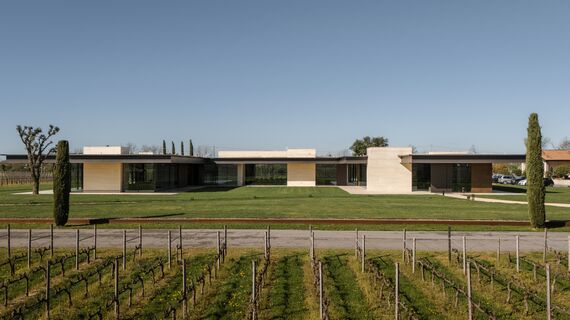 HiFinity Sistemi scorrevoli e ConceptPatio 155 Sistemi scorrevoli - Cantine Vie di Romans situato in Gorizia, Italia