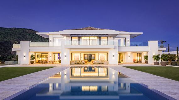 HiFinity Sistemi scorrevoli, ConceptSystem 77 Finestre e EcoSystem 50 Finestre - Heaven 11 situato in Marbella, Spagna