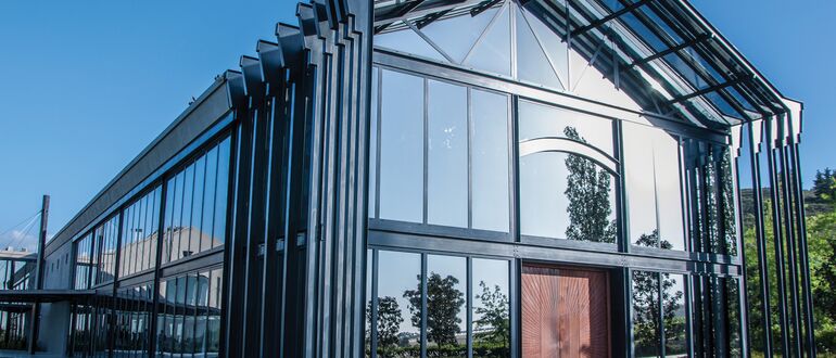 ConceptSystem 68 Finestre e ConceptFolding 77 Sistemi scorrevoli - Recreation/Entertainment centre Quoin Rock Wine Estate situato in Stellenbosch, Sud Africa